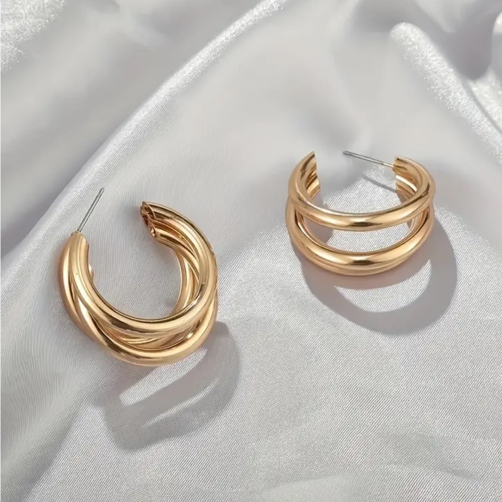 Gold Tone Three-layer Design Hoop Earrings - Picture 3 of 4